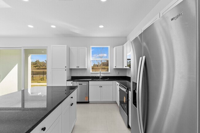 Building Photo - 4404 Longwood Lk Sq