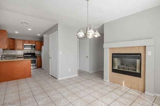 Building Photo - 3819 Terrazzo Ave