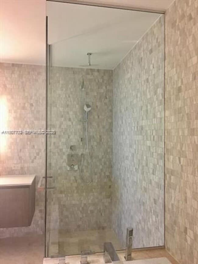 Building Photo - 88 SW 7th St