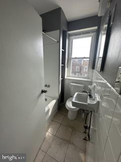 Building Photo - 6631 Blakemore St