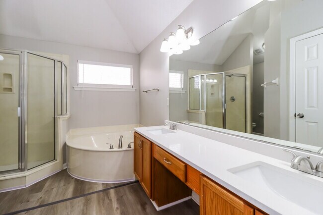 Building Photo - 9702 Tributary Cove