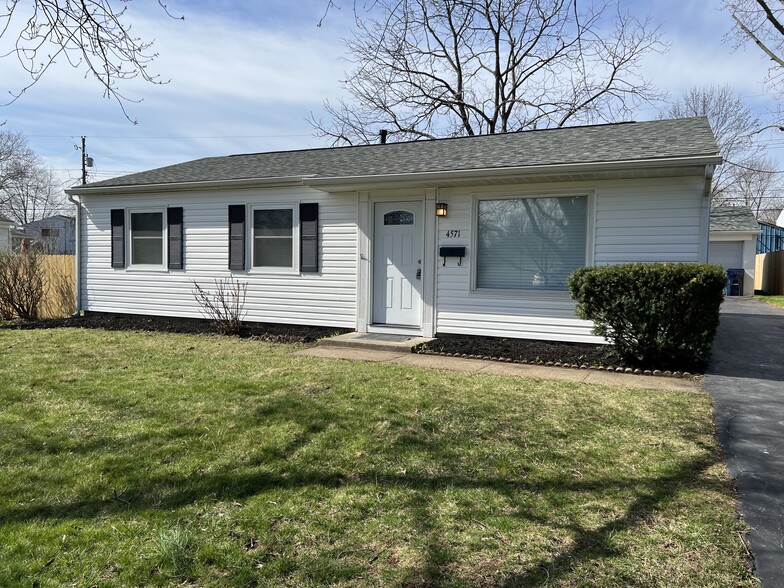 Primary Photo - 4571 Moraine Ave
