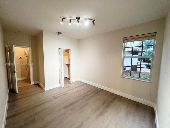 Building Photo - 1210 Leeward Way