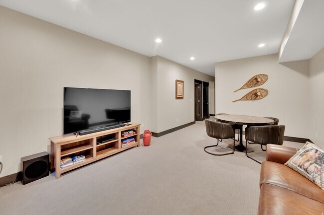 Building Photo - 6357 E 820 S