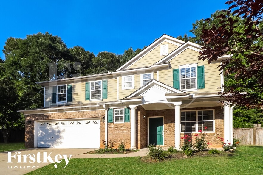 Building Photo - 422 Howell Crossing