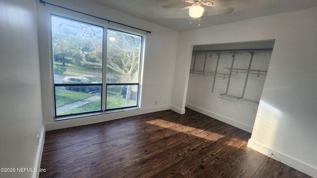 Building Photo - 517 Dotterel Rd