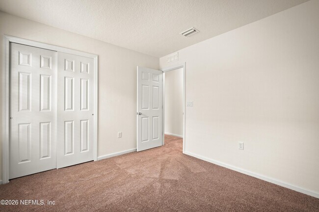 Building Photo - 12856 Buckhorn Ln