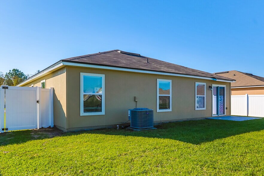 Building Photo - 3275 Canyon Falls Dr