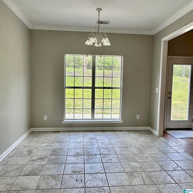 Building Photo - 821 Savannah Ln