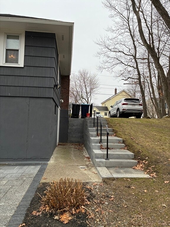 Building Photo - 6 George St