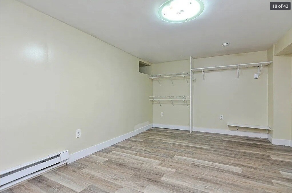 Building Photo - 45 Mozart St