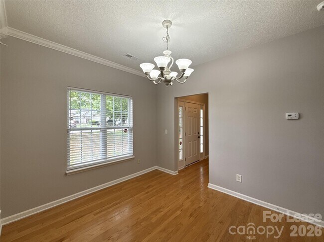 Building Photo - 432 McGinn Grove Dr