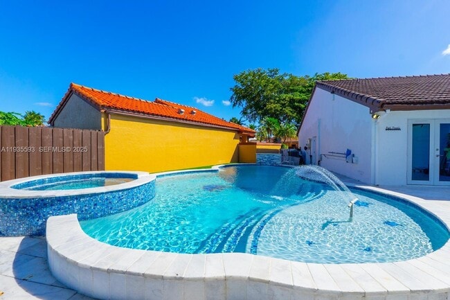 Building Photo - 17302 NW 63rd Pl