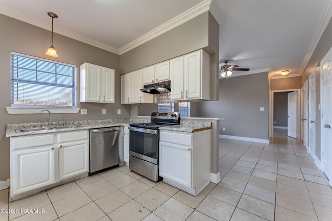 Building Photo - 1651 Clear Lake Ave