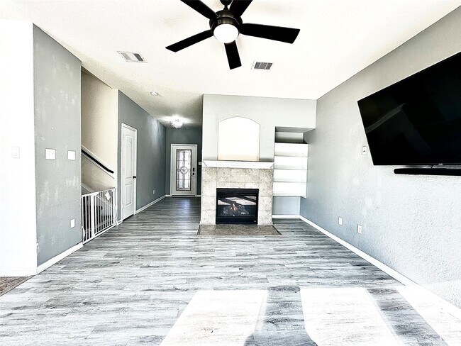 Building Photo - 15218 Loys Coves Ct