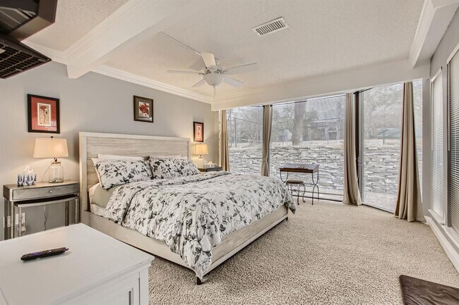 Primary Photo - 204 World of Tennis Sq