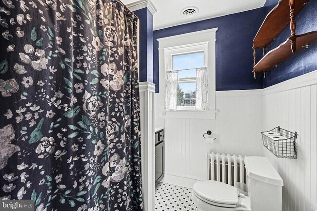 Building Photo - 144 Seminary Ave