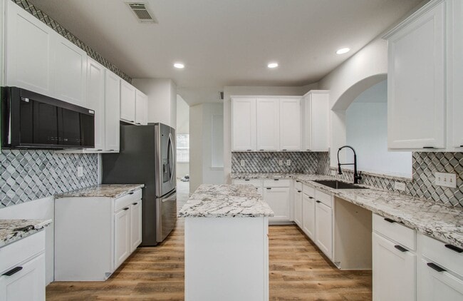 Building Photo - 22013 Dove Canyon Ln