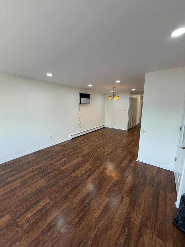 Building Photo - 293 Avenue C