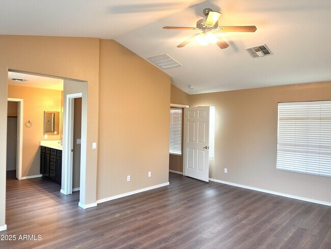 Building Photo - 3854 E Battala Ave