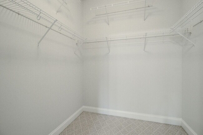 Building Photo - 1025 Riverland Woods Pl