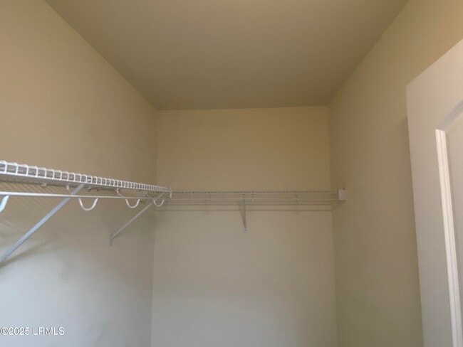 Building Photo - 204 Mission Way