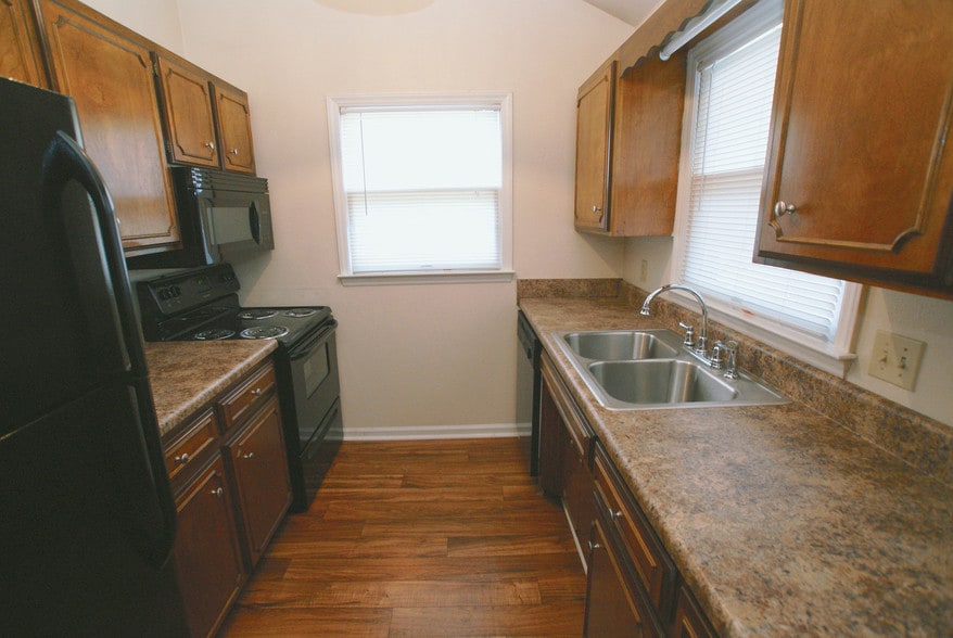 Rivermont Apartments 2160 North Thompson Ln Murfreesboro TN 37129