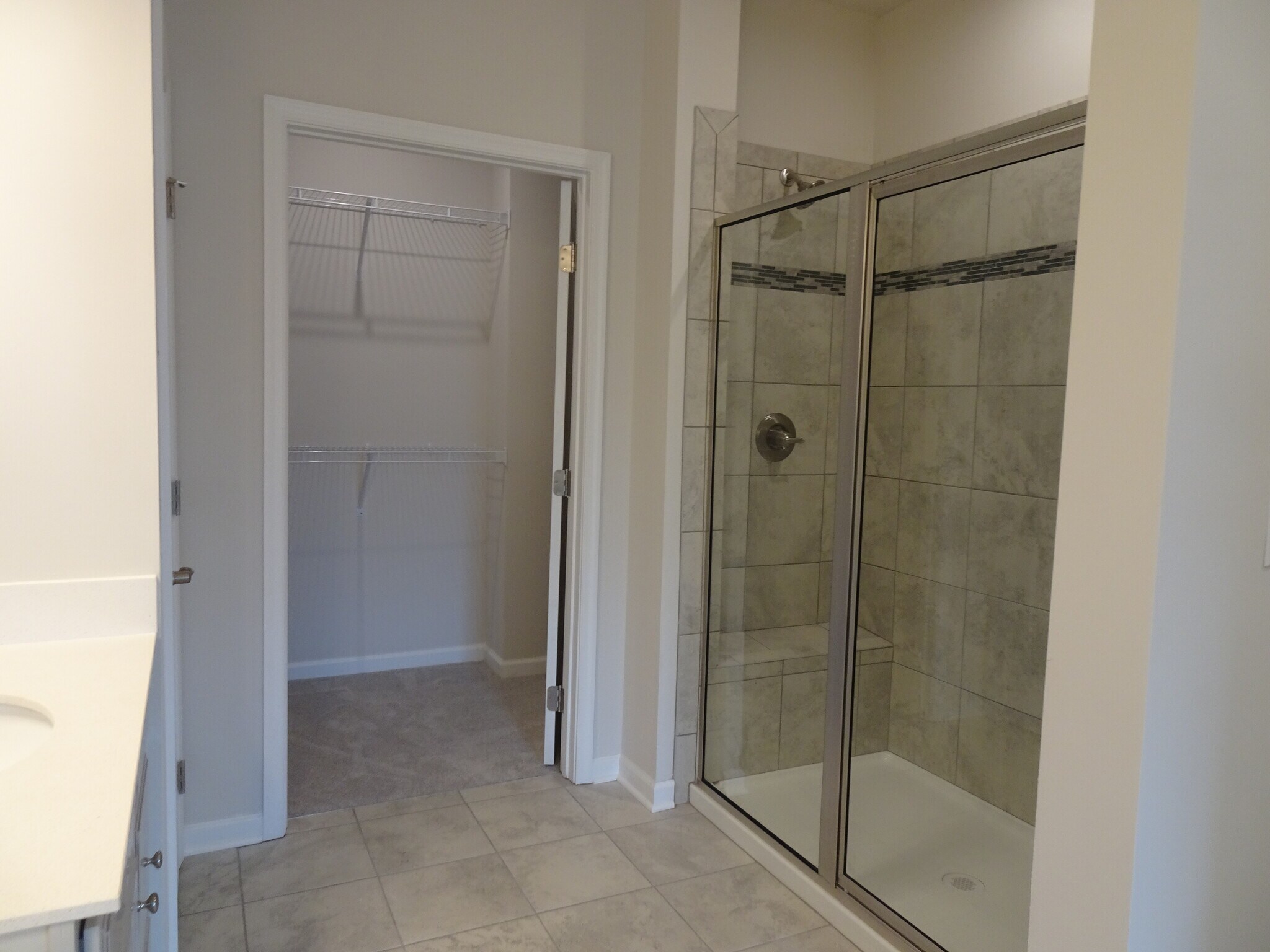 Building Photo - 185 Sandstone Cir