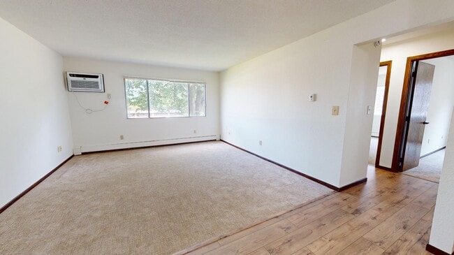 Building Photo - 3050 Old Hwy 8