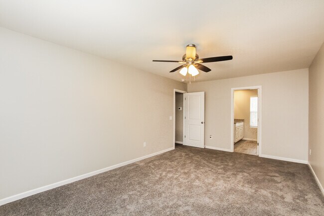 Building Photo - 812 Caper St