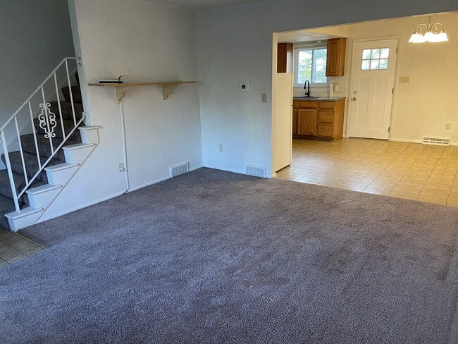 Building Photo - 1244-1250 Cliffside Street