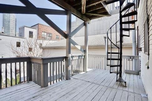 Building Photo - 136 Essex St