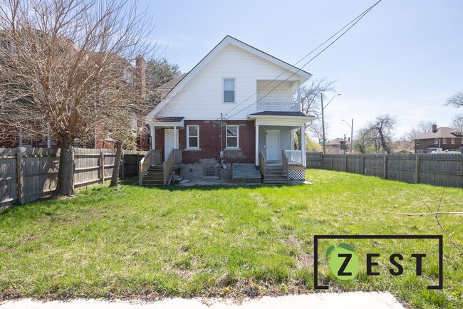Building Photo - Welcome Home!OPEN HOUSE THURSDAY MAY 1ST 6...
