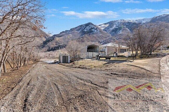 Building Photo - 660 Woodland Hills Dr