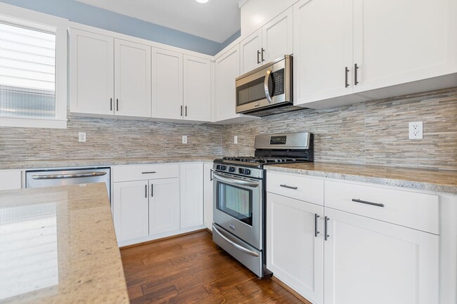 Building Photo - Bright & Beautiful Home in Bethany Creek Falls - 4 Bedroom/2.5 bath