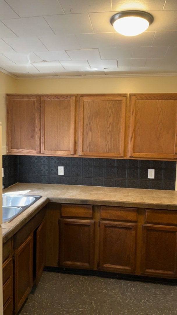 Building Photo - 3 bedroom 1 bath