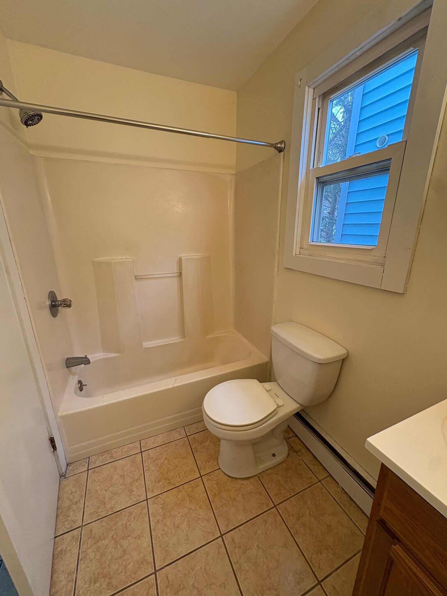 Building Photo - 836 6th St