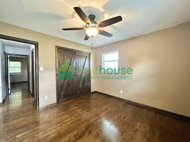 Building Photo - 417 Lynn Shores Dr
