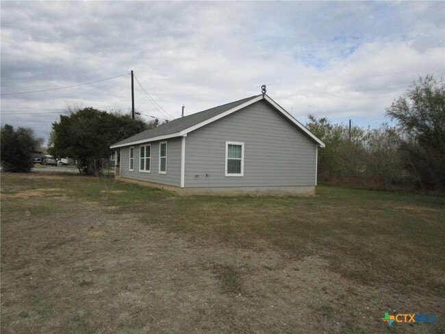 Building Photo - 2279 Eastman Ave