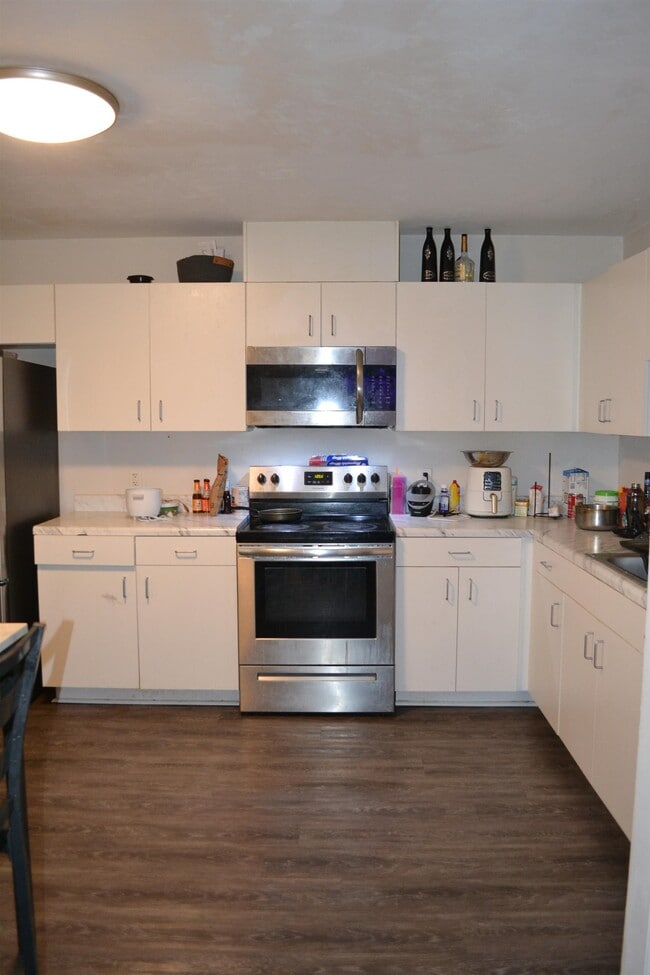 Building Photo - 5568 Lumberjack Ln