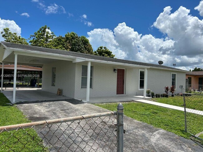 Building Photo - 15710 SW 304th St