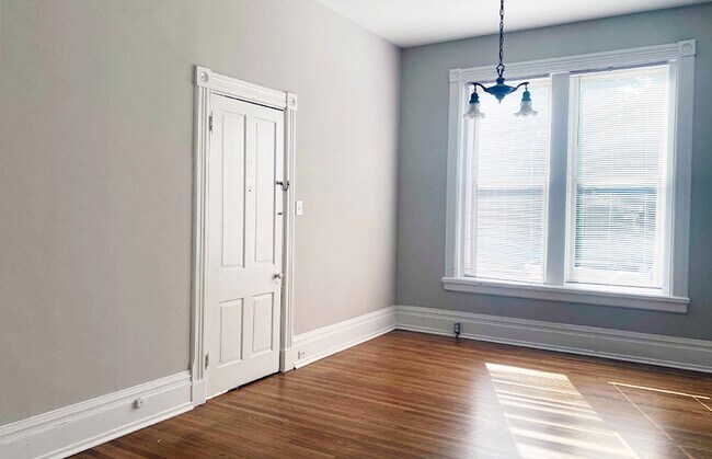 Building Photo - 2215 Ohio Ave