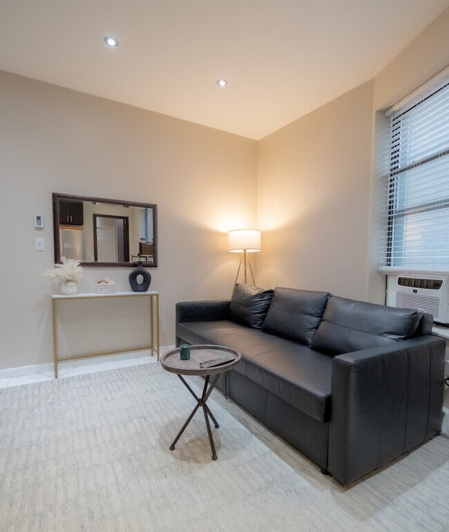 Building Photo - 5 W 101st St