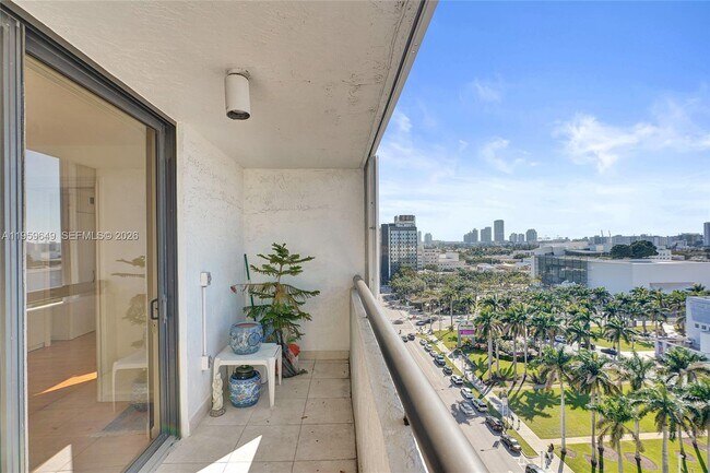 Building Photo - 1775 Washington Ave