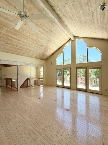 Building Photo - 29861 Greenwater Dr