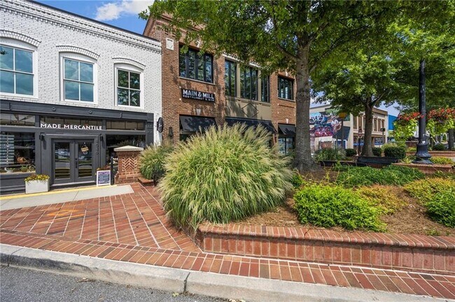 Building Photo - 266 Balaban Cir