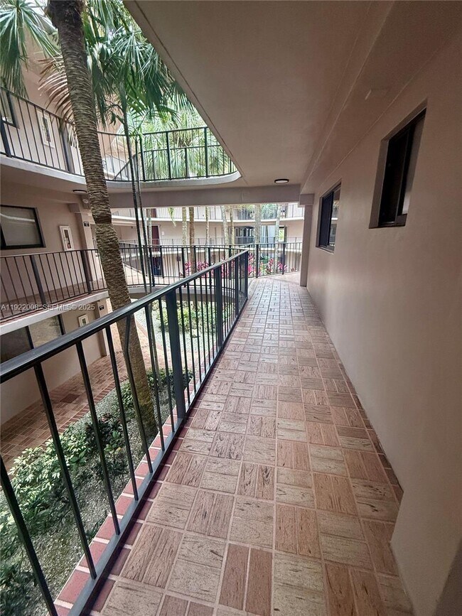 Building Photo - 8760 SW 133rd Avenue Rd