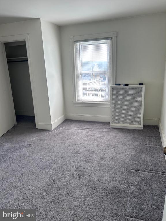 Building Photo - 913 Fayette St