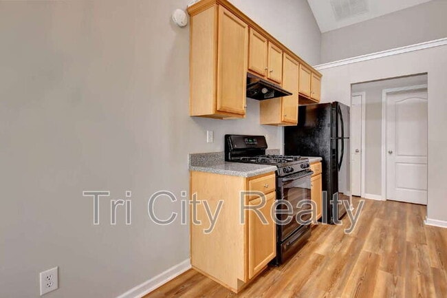 Building Photo - 342 Hunterian Pl