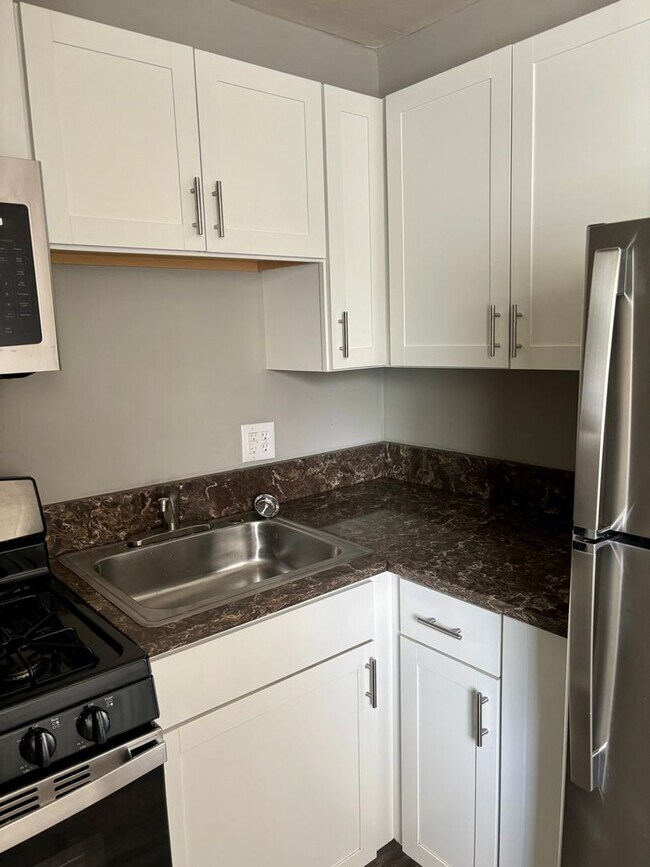 Primary Photo - 100 Arlington Way